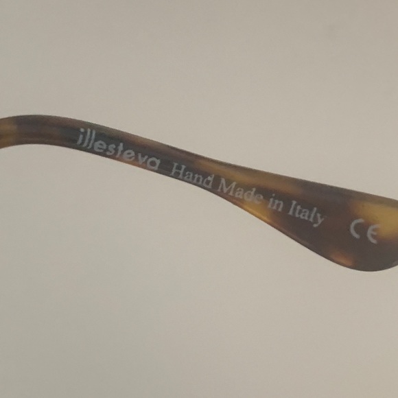 illesteva Naxos Sunglasses - Picture 3 of 4